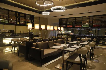 Junyue Jinxiu Hotel Отели рядом с достопримечательностью «Ningxia Institute of Technology»