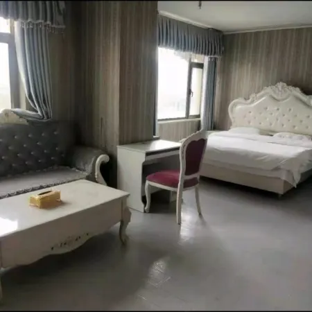 Sanhe European Theme Hotel