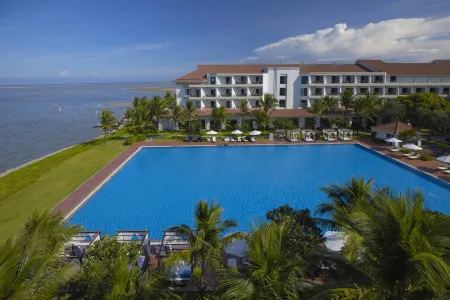 Renaissance Danang Hoi An Resort & Spa