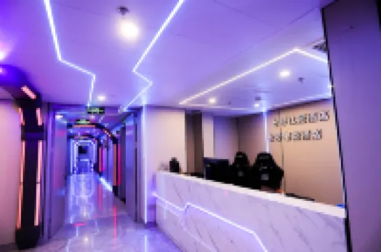 七號電競飯店（鼎盛國際萬達廣場店）