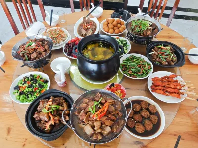 Yueliangwan Chatian Farmhouse