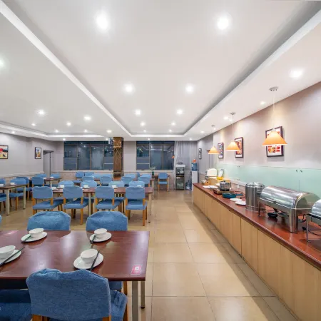 Homeinn Hotel (Anshun Ancient City Gufu Street)