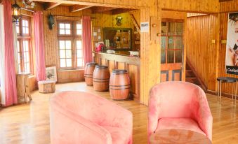 Alpine Hotel