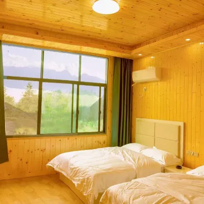 Xinhua Heyue Mountain Resort Hotels near Meishan Dragon Palace