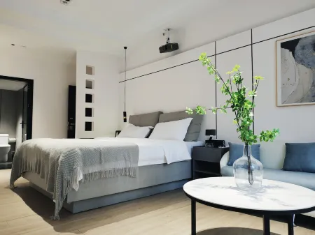 Chitose Homestay (Outlets) Отели в г. Лилин