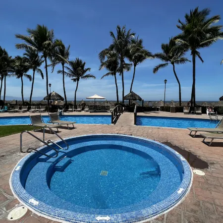 Beachfront 2 BR apartment in Playa Royale Towers in Nuevo Vallarta, MX