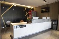 IU Hotel (Lvliang Dawu Airport Lvliang Normal University) - Wi-Fi