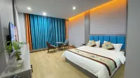 Nangqian Songyu Hotel - parking