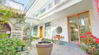 Dali Ruoxianju Bed and Breakfast (Foreigner Street Branch) Hotels in Dali Ancient City
