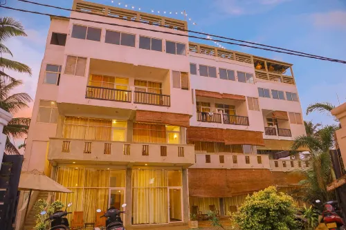 Cozy Cocos Hotels in Weligama