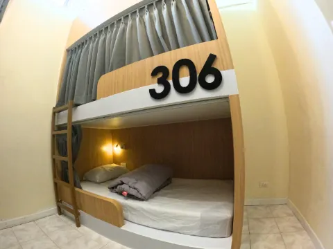 Bed In Mixed Dormitory 2 With 4 Beds