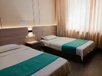 Feixian Tongyue Hotel (Oriental Shopping Plaza) Hotel in zona Linyi University (North to Shandong Feixian Environmental Protection Bureau)