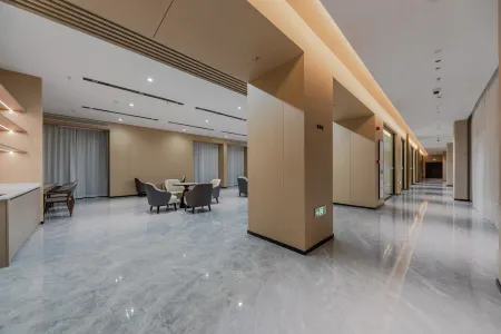 Yitel Zhige Hotel (Shanghai Jiading Industrial Park) Отели рядом с достопримечательностью «Loutang Ancient Town»