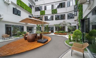Zhaoqing Xinghu Hidden Resort (Qixing Rock Arch Branch)