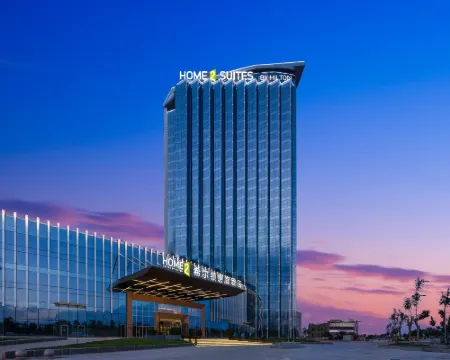 ホーム 2 スイーツ バイ ヒルトン カシュガルホテル（古城万達） カシュガルのホテル