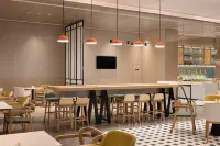Home2 Suites by Hilton Sanmenxia MianchI - sarapan
