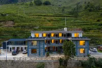 Tina's Youth Hostel Hotels near Middle Tiger Leaping Gorge, Shangri-La, Yunnan
