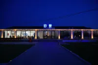 泊曼民宿 廣鹿島韓氏祖墓紀念碑附近的飯店