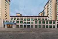 如家飯店·neo（霍爾果斯國門店） 六十二團清真寺附近的飯店