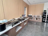 LANZE HOTEL Hotels in Ngawa County