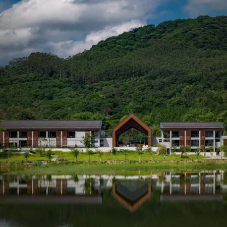 Guoyun Mountain Residence · Xiangang Reservoir Inn