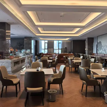 Vienna International Hotel (Hejin Longmen Avenue )