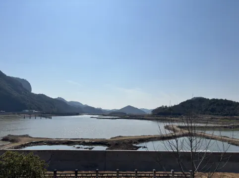 Yunhe Lake