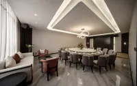 Luhuo Bodala Grand Hotel - breakfast