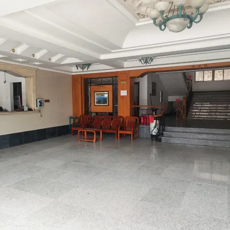 Ning'an Zhongkang Hotel (Lake Jingpo Scenic Area)