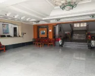 Ning'an Zhongkang Hotel (Lake Jingpo Scenic Area)
