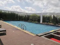 Four Seasons Joy Apartment (Shunde Yue Ran Square Store) - Rooftop Pools