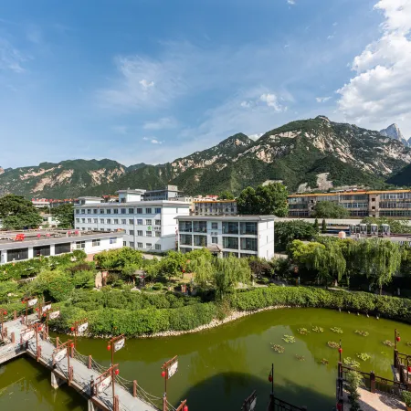 Huashan Inn & Hero Culture Theme Hotel (Yuquanyuan Store in Huashan Scenic Spot)
