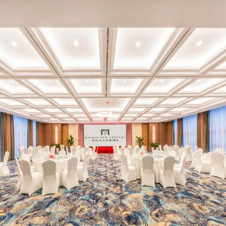 Zhoushan Putuo Maison New Century Hotel