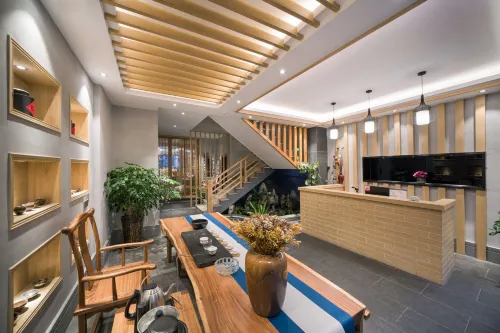 Mengwuyi Boutique Homestay (Wuyishan Scenic Area South Entrance Branch) - parkir