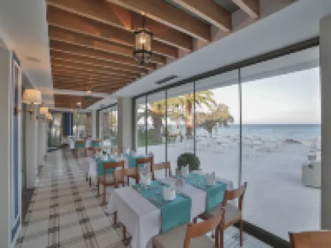 ラウダ リゾート ホテル アルティノルック エドレミトのホテル