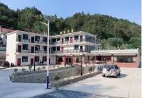 Yuexi Panlian Home Farmhouse