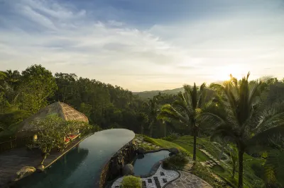 Adiwana Dara Ayu Villas Hotel dekat The Blooms Garden