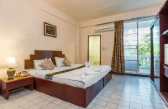 โรมิโอ พาเลส
