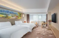 Vienna Hotel (Tiandong Shidai Plaza) - parking