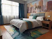 Near No.219 Provincial Road - Pet Friendly