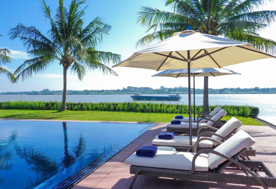 The Balé Phnom Penh 수영장