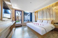 Ruili Xingdu Hot Spring Hotel (Duobao City Store Hotels near Jiegao Port