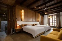 Anji Ancient Road Yuan Hot Spring Homestay Отели рядом с достопримечательностью «Пейзаж в ущелье Коулун»