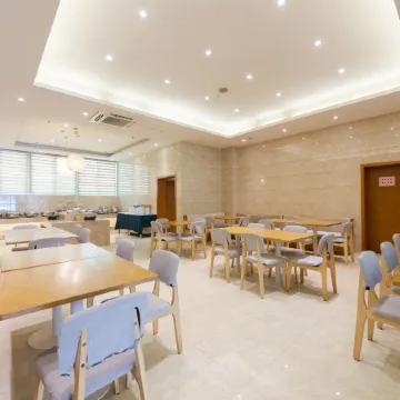 Nanrong Quanji Hotel