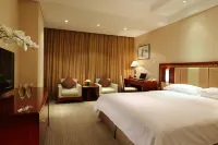Capital Hotel（the Forbidden City，Tiananmen） - piscina