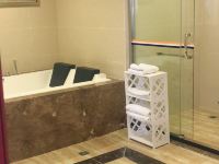 海阳日升国际商务酒店 - 豪华套房