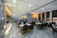 Soxiang Hotel SHotel (Huaiji Pedestrian Street) - Parkering