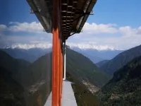 Cat in Yubeng Snow Mountain View Guesthouse Hotels in Deqin