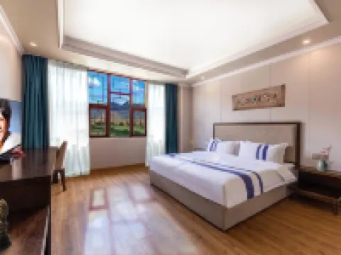 Yunjin Hotel (Ganzi Litang 318 National Road Dongcheng Branch) Hoteles en Litang