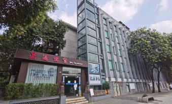 Zhengtong Apartment